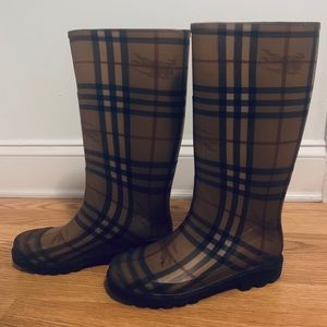 Authentic Burberry Rainboots